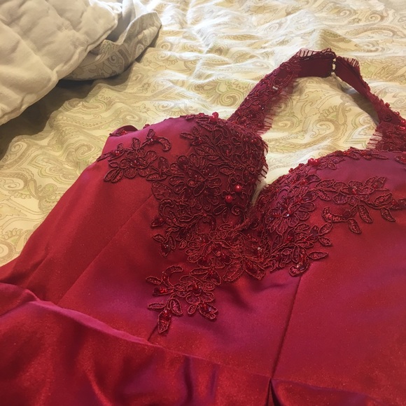 Yilis Burgundy Satin Hi-Lo Party Dress - Picture 4 of 5